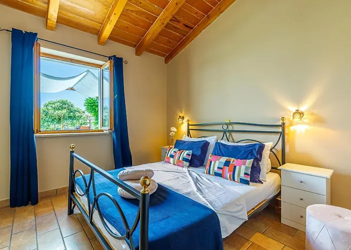 Morena 빌라 풀라