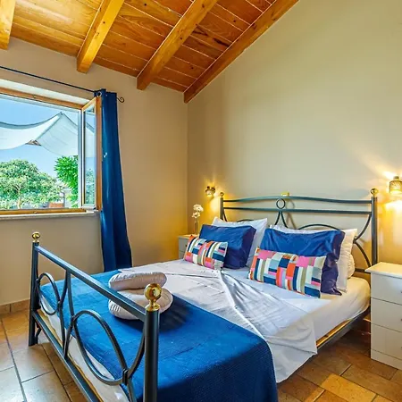 Morena Villa Pula