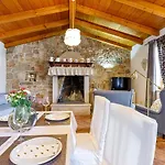 Morena Villa Pula